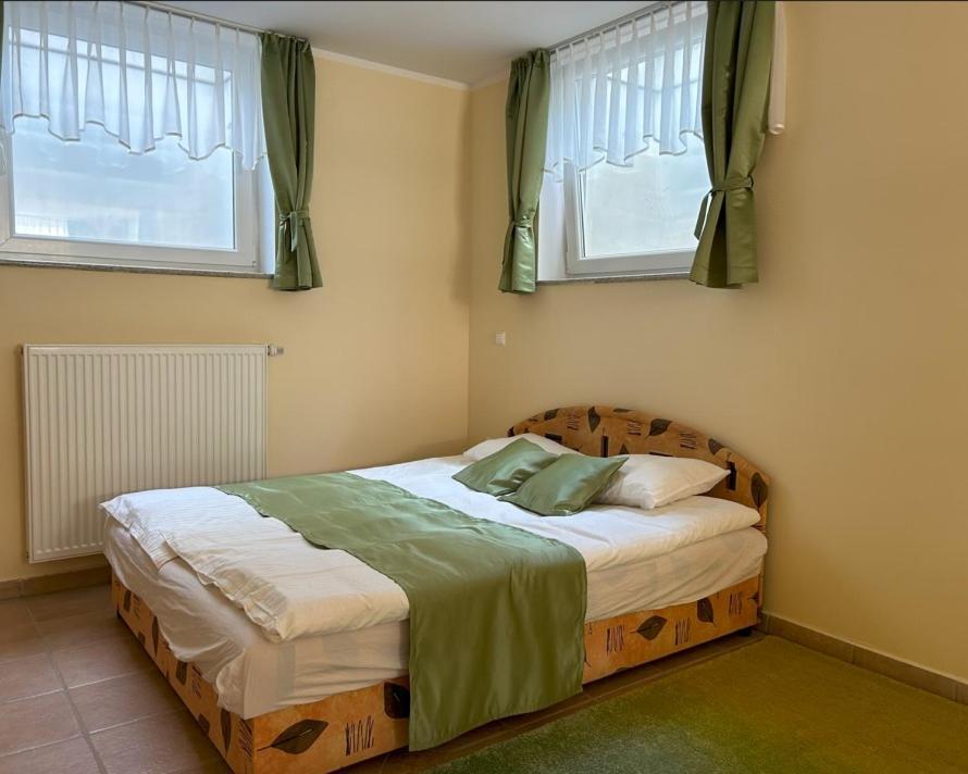 Sos Apartments Radovljica Buitenkant foto